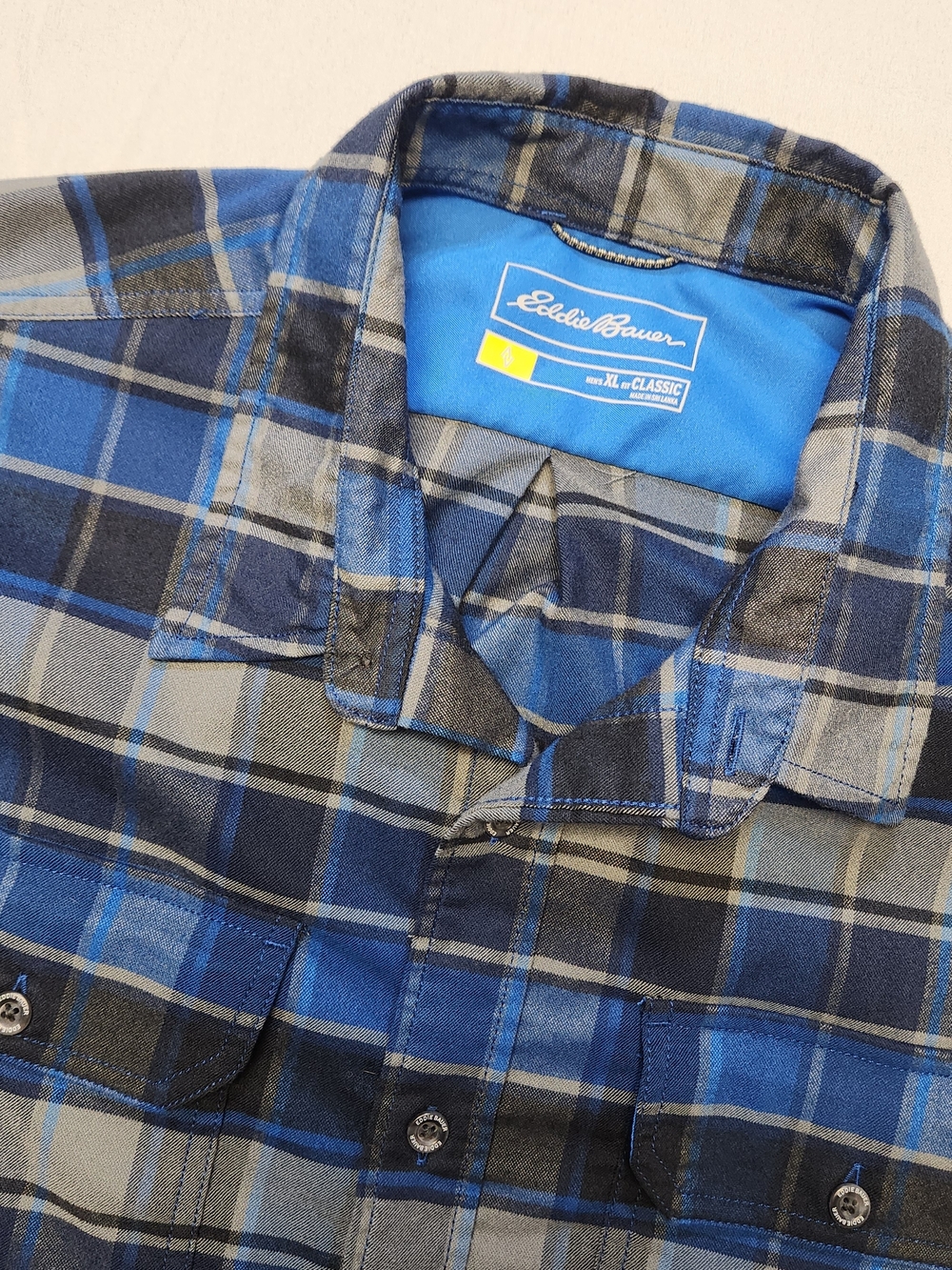 Eddie Bauer Travex Flannel Shirt Mens Small Plaid Long Sleeve Button Up Outdoors